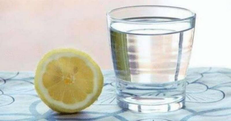 Вам говорили, что пить теплую воду с лимоном — это хорошо, но вам никто не говорил этого!