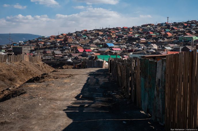 Как живут люди в Монголии: фотографии, которые удивят даже видавших виды туристов