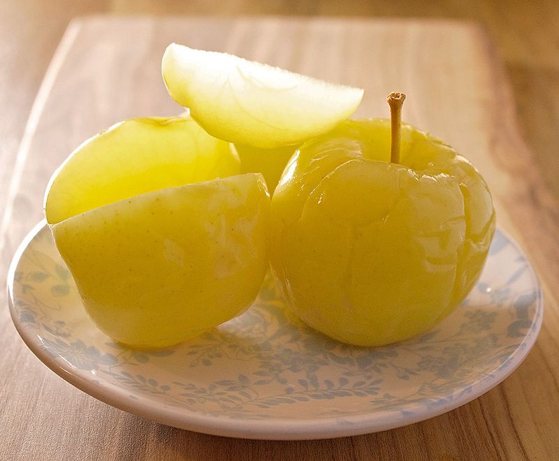 Моченые яблоки в банках — вкуснейшая заготовка