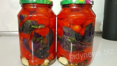 Ароматные помидоры с базиликом на зиму. Шикарный рецепт!